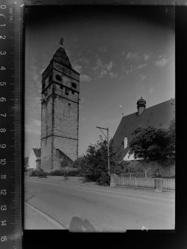 35423 W6302 Lich , Hess GLASNEGATIV A.d. Kirche
