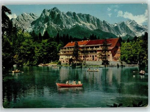Altenkirchen Hotel Badersee mit Zugspitzgruppe Ruderboote