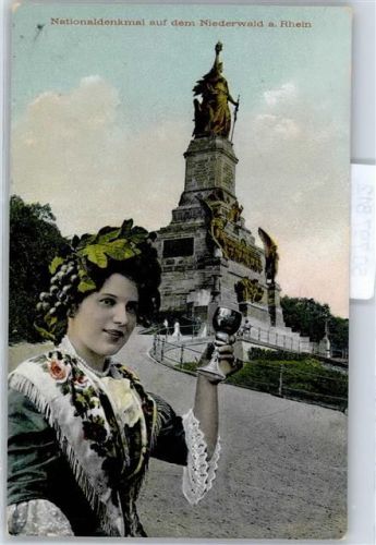 Niederwald Nationaldenkmal, Tracht