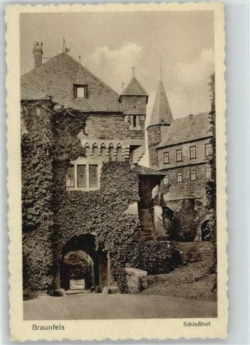 Braunfels 1925 Schloßhof