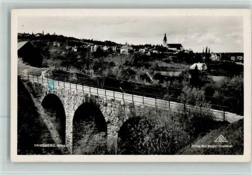 8240 Friedberg - Ortsansicht Brücke