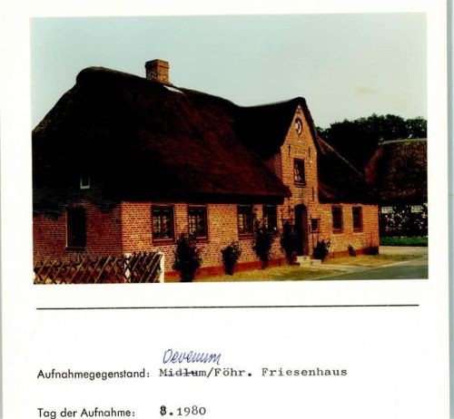 Oevenum Friesenhaus Foto montiert auf Karton