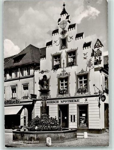 Offenburg Fischmarkt Hirsch-Apotheke Brunnen