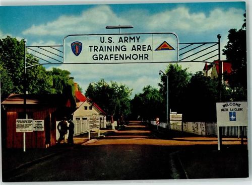 Grafenwöhr Rückseite mit Abschürfungen bzw Kleberesten U.S. Army Trainings Aera Wache 1