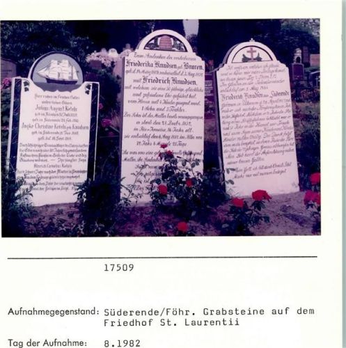 Süderende Grabsteine auf dem Friedhof St. Laurentii Kirchen, Grabsteine, etc. Foto montiert auf Karton