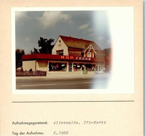Altenwalde IFA.Markt Foto montiert auf Karton
