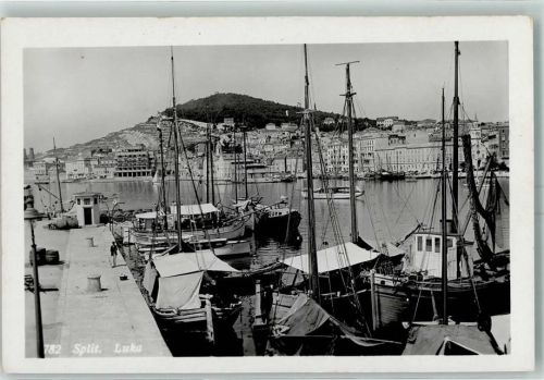 Split Luka Hafen Segelboote Fischerboote