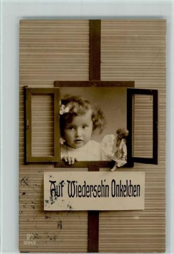 1916 Kind schaut aus einem Fenster - Puppe AK