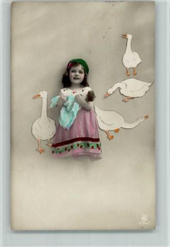 1909 handcoloriert - Mädchen mit einer Pupp - Serie 2704-1 AK
