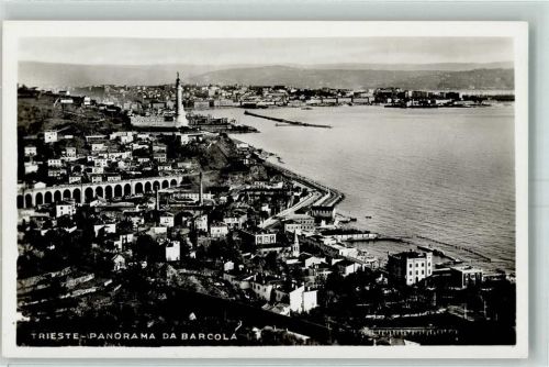 Trieste / Triest / Trst Panorama da Barcola Leuchtturm