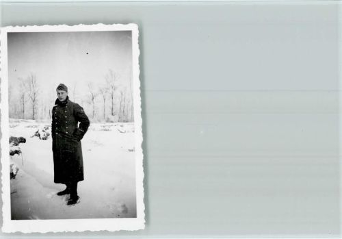 WK II Winter - Soldat mit Mantel