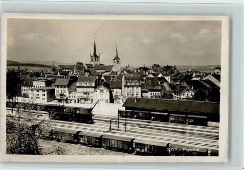 Payerne Verlag SG Societe Graphique Nr. 2977, Bahnhof, Güterwagons , gute Erhaltung AK