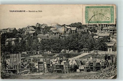 Antananarivo Marche au Bois