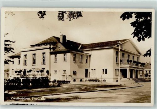 Zweibrücken St. Ingebert Großer Kinderfestzug 1937 Bild: Festhalle