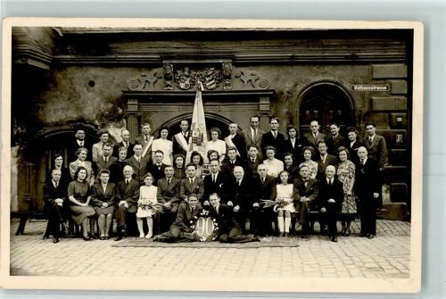 Wörth Gruppenfoto 90 Rathausstraße Fahne Ort lt. Fotograf