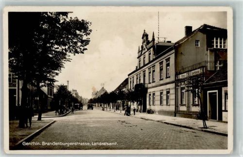 Genthin Brandenburgerstraße Landratsamt Kreis-Sparkasse
