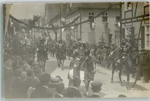34454 W3548 Mengeringhausen 1930 Foto AK Schützenumzug 1930 Ort handschriftlich