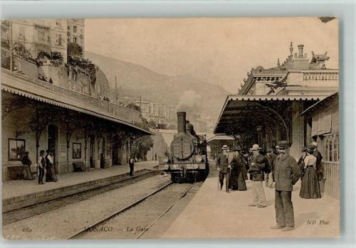 Monaco Bahnhof Dampflokomotive