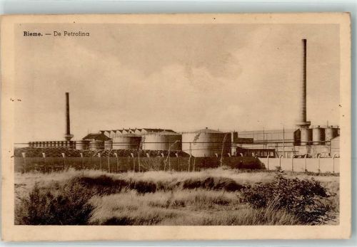 Triemen De Petrofina Fabrik Schornstein