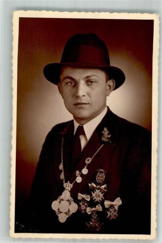 Schweidnitz Swidnica Privatfoto AK Orden Schützenkönig Ort handschriftlich
