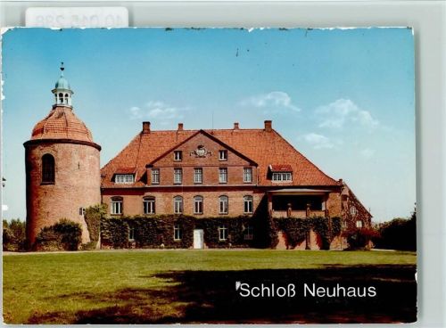 Schloß Neuhaus Schloß