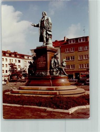 27568 W2850 Bremerhaven FOTO KEINE AK Schmidt Denkmal