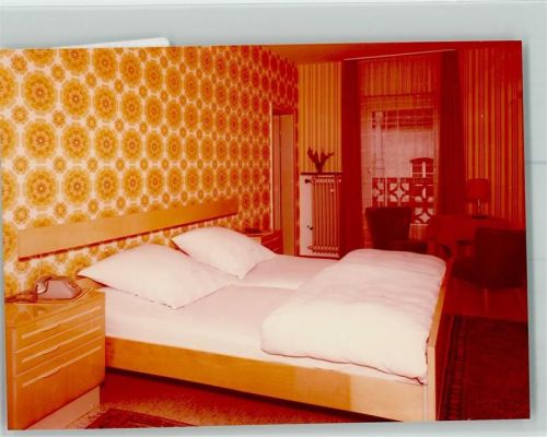 Prüm Drehscheibentelefon am Bett