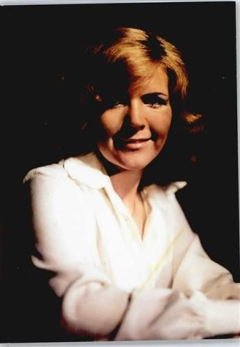 Bretten Janine