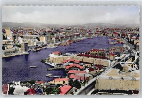 Marseille Fluss Schiff Hafen Gesamtansicht Haus Baum