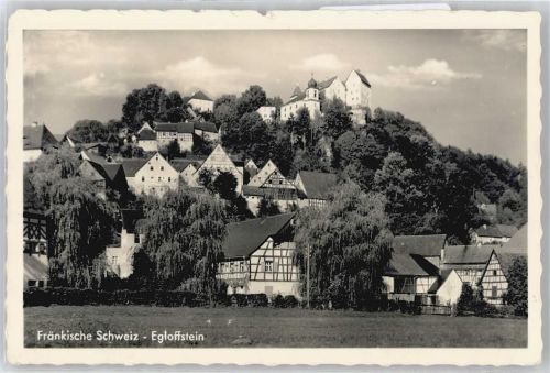 Egloffstein Baum Haus Wiese