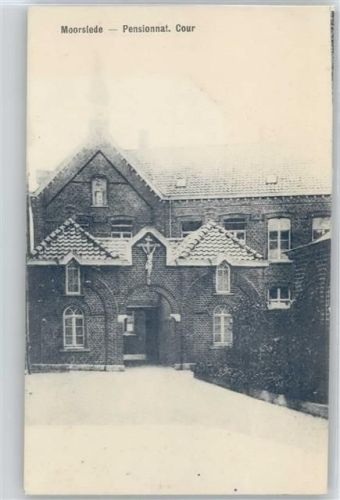 Moorslede Pensionnat Cour
