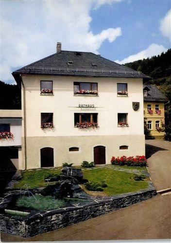 Lauenstein Rathaus, Brunnen