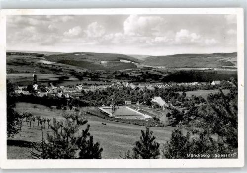 Mönchberg Blick zum Schwimmbad