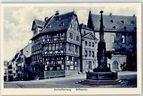Aschaffenburg Stiftsplatz, Brunnen