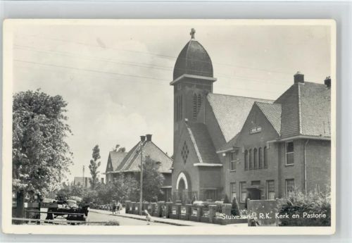Made 1957 Kerk en Pastorie Foto AK Stuivezand