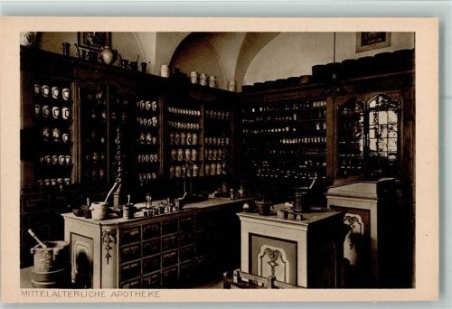München Offizielle Postkarte des Deutschen Museums Innenaufnahme Mittelalterliche Apotheke