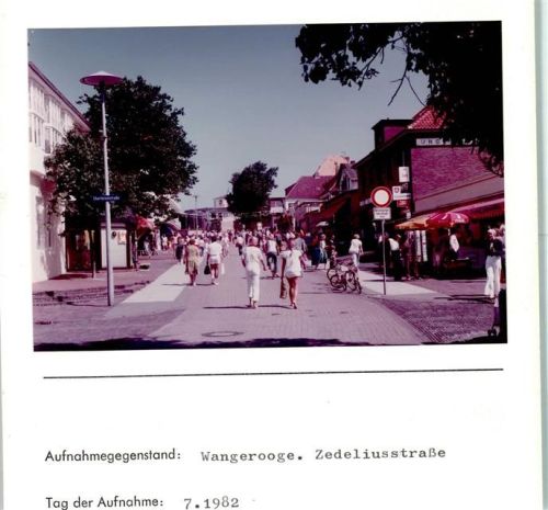 Wangerooge Zedeliusstraße Foto montiert auf Karton