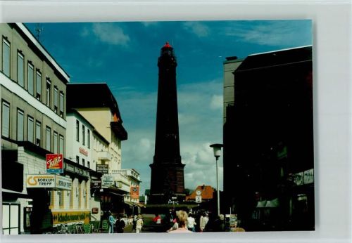 Borkum Strandstrasse mit Neuem Leuchtturm