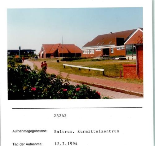 Baltrum Kurmittelzentrum Foto montiert auf Karton