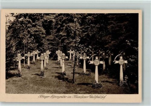 München Krieger-Ehrengräber im Münchener Waldfriedhof