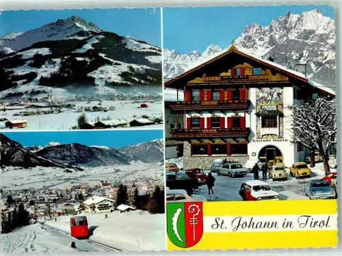 St. Johann Kitzbüheler Horn Hauptplatz mit Wilden Kaiser Bergbahn St. Johann Winter