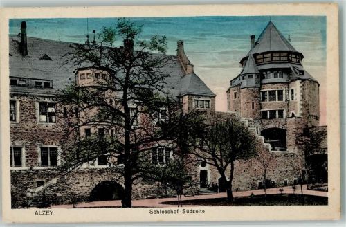 Alzey Schloßhof Südseite