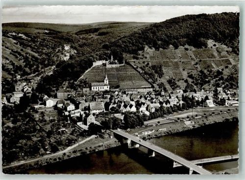 Klingenberg Fliegeraufnahme Burg Weinberg Brücke