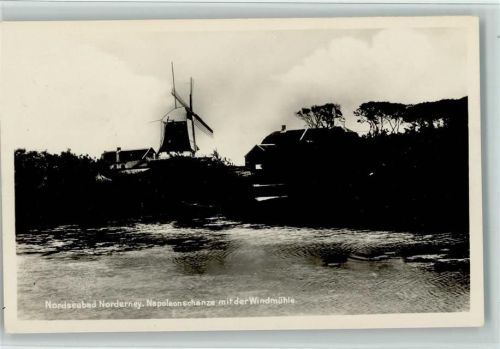 Norderney Napoleonschanze mit der Windmühle