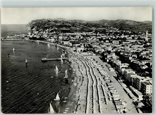 Cattolica Fliegeraufnahme Segelboote