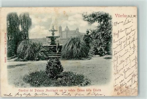 Viterbo Giardino del Palazzo Municipale con la veduta Chiesa della Trinita