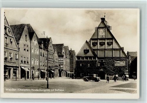 Weiden Hindenburgplatz mit Rathaus