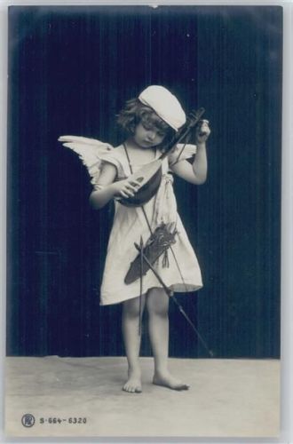 Engel mit Mandoline und Pfeile Foto 1910 AK
