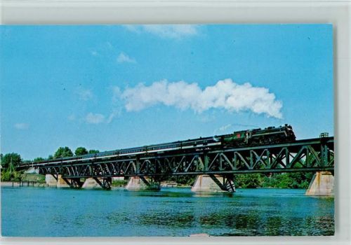 Canadian National 6060 at the Beloeil Bridge
