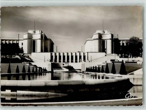 Paris Le Palais de Cahillot vu des Jardins , Architekt Azéna, Boileau, Carlu
